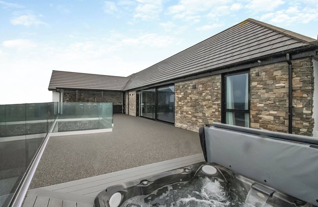 2 bedroom accommodation in Felinwynt, near Cardigan