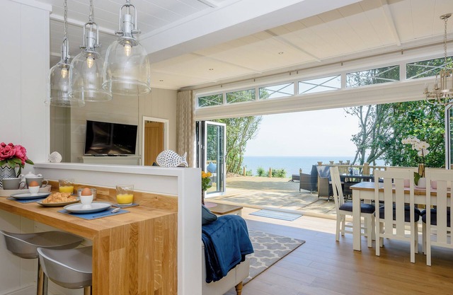 2 bedroom accommodation in Corton, near Lowestoft