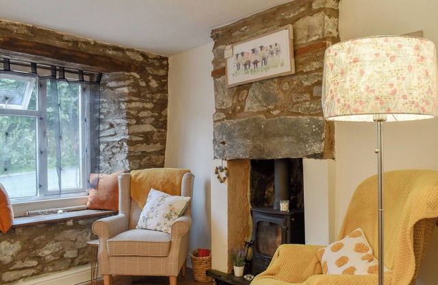 2 bedroom accommodation in Spark Bridge, near Ulvertson