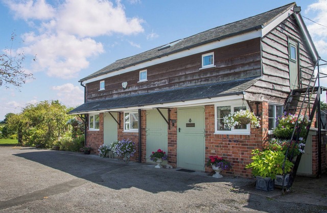 2 bedroom accommodation in Ellesmere