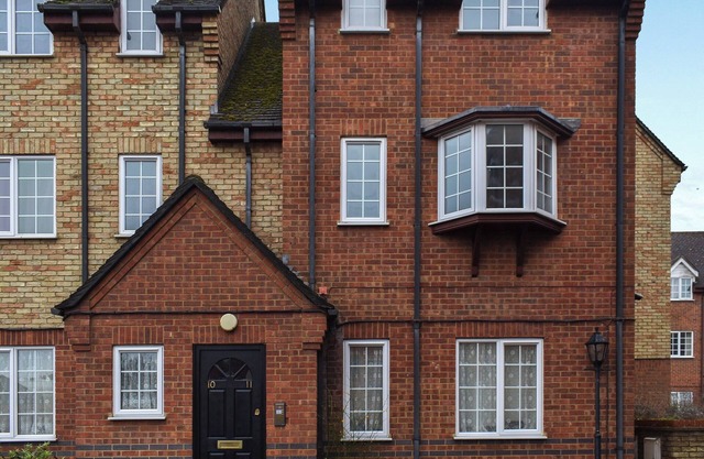 2 bedroom accommodation in Shefford