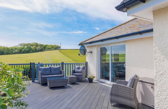 2 bedroom accommodation in Leswalt, near Stranraer