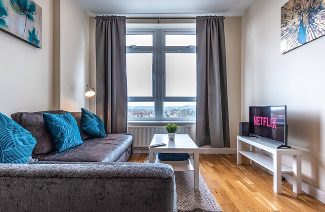 2 bedroom accommodation in Ashford