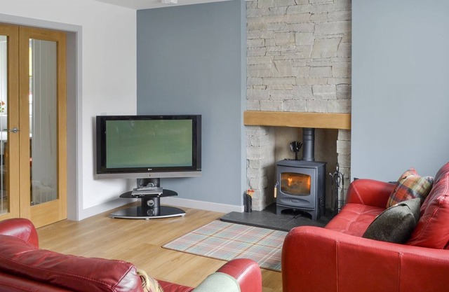 2 bedroom accommodation in Avoch, near Inverness