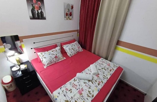 2-bedroom apartment in fabulous Ahmad Building with AC