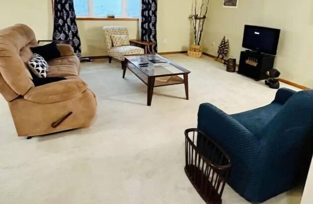 2 Bedroom Apartment next to High Trestle Trail