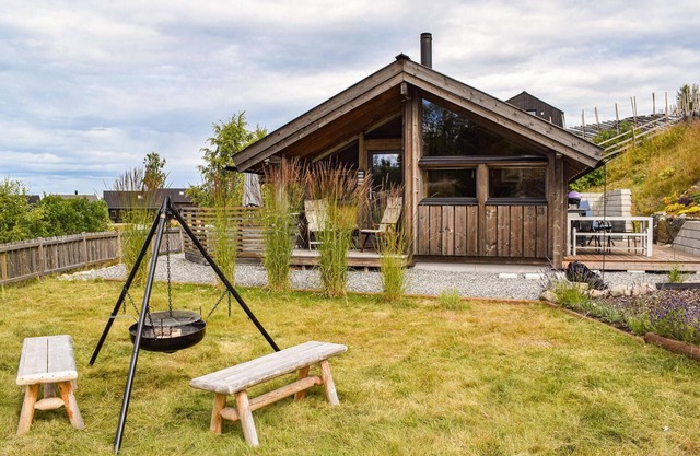 2 bedroom awesome home in Espa