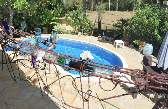 2 Bedroom 'Bird Watching Vacation' Villa