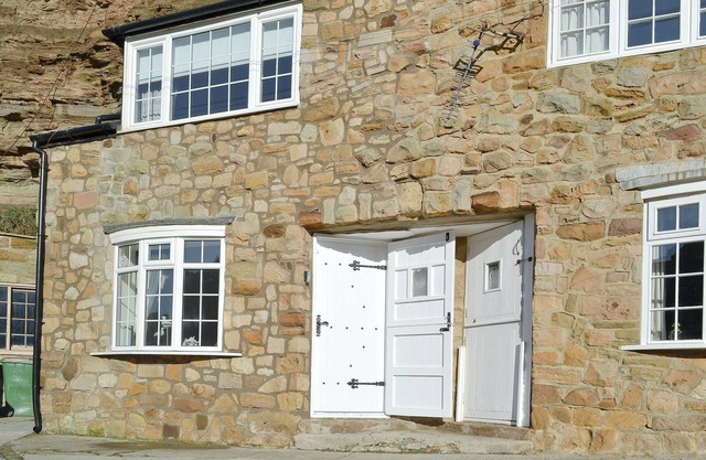 2 bedroom accommodation in Staithes near Whitby