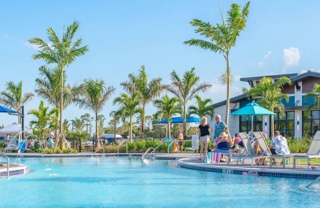 2-bedroom NEW First Floor Condo w/Den in Wellen Park Golf & CC w/Two Lanais.