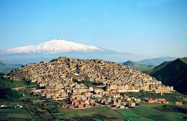 2 bedroom nice home in Gangi