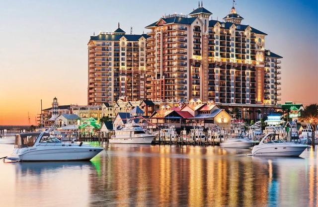 2 Bedroom, Pool View, at Destin Beach, Emerald Grande