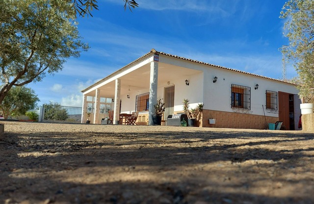 2 Bedroom Private vacation home in Albondon