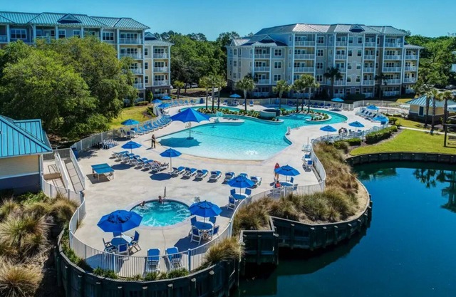 2-bedroom resort in beautiful Hilton Head Island with WiFi, fitness room
