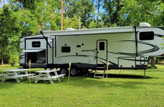 2 Bedroom RV camper about 8 miles to beach!