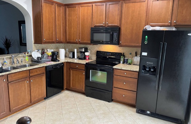 2 beds 3 baths home with fenced yard. Great location!