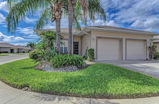 2 BR,2BA Villa with den & garage close to the beaches of Anna Maria Island