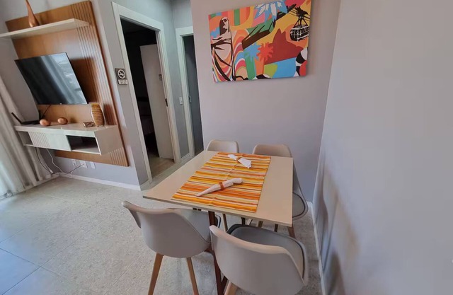 2 bedroom apartment, air conditioning, complete, 10 km from Copacabana, in the Tourist Area Center