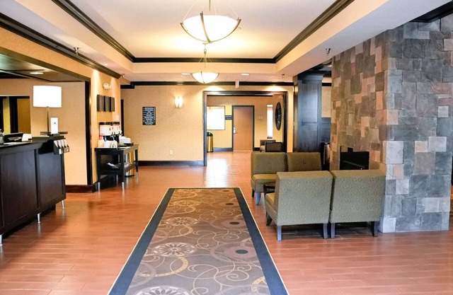 2 Connecting Suites at a Hotel