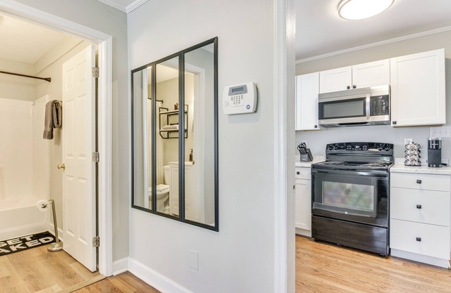 < 2 Mi to Uptown Charlotte: Home w/Large Yard!