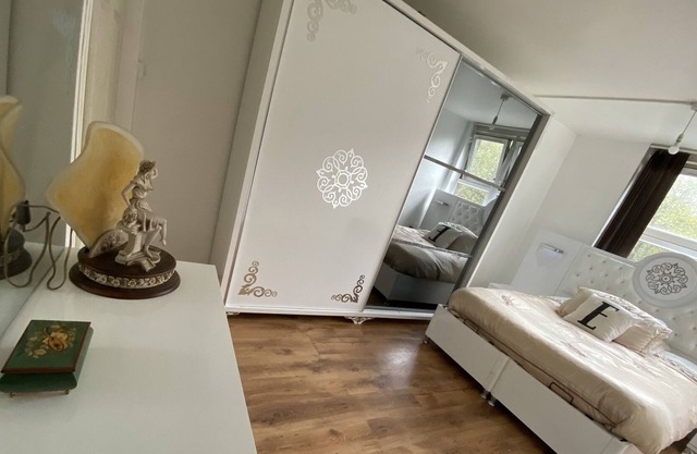 (2) Park View Private Double Room,Free WiFi,Zone 2 walking distance to Arsenal