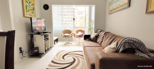 2 quartos com ar condicionado centro