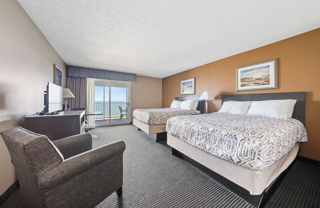 2 Queen Lakeview Room