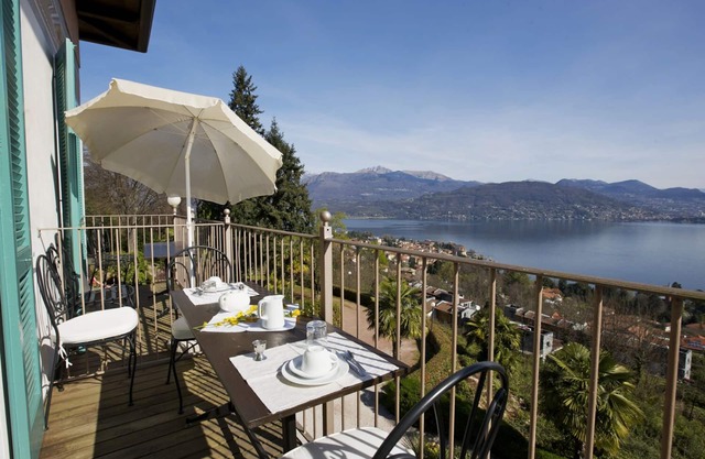 2-room apartment with small balcony in an Art Nouveau villa with communal pool