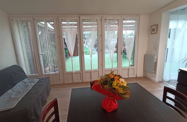 2-room ground floor apartment with garden on the banks of the Marne