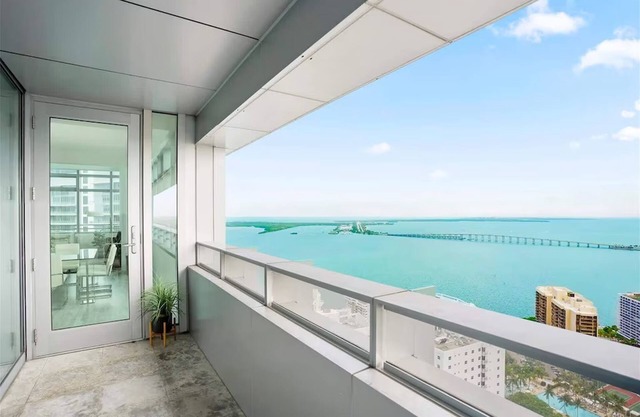 2-Story Penthouse Hotel AKA 3/3 Brickell Miami
