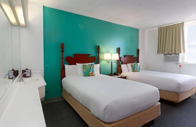 2 Studio Two Doubles with Kitchenette Rooms at Pagoda Hotel