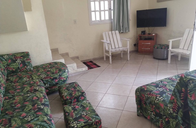 2 Suites facing the sea, cond. Address of the beach, river for fishing, 12 people