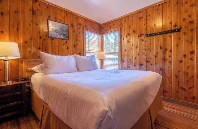 2 Units of One Bedroom Condo with Living Room, Kitchenette and Free Parking!