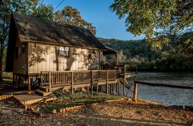 20 ft from New River! Amazing Sunset View - 1BS4 w/Loft - Shaman's Cure