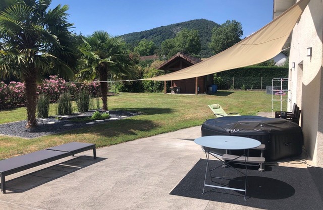 200 m² country house + spa