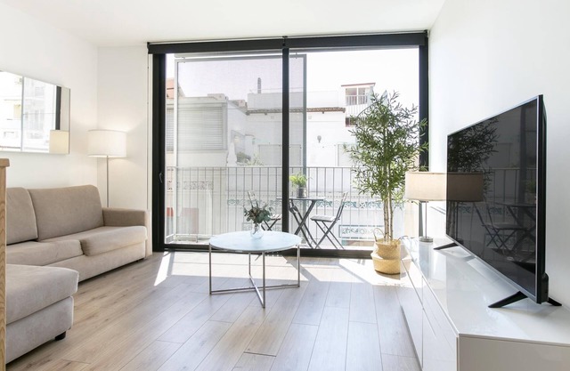 22 Centric and modern apartment in gracia