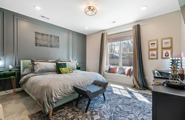 25% Off New Lux Home + Mini Pool & Game Room