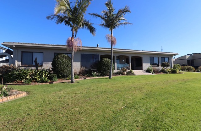 27 Lakeside Drive, Mallacoota
