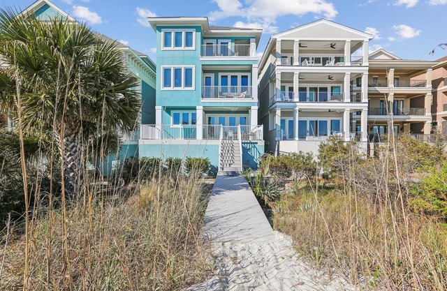 27 Singleton, Oceanfront, Pool, Pool Table, Elevator, Free Golf, Views, Pickleball Perks