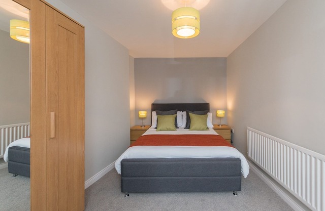 2B apartment @ Hamilton House