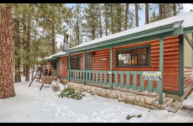 2BD/1B Apt Walking Distance to Snow Summit