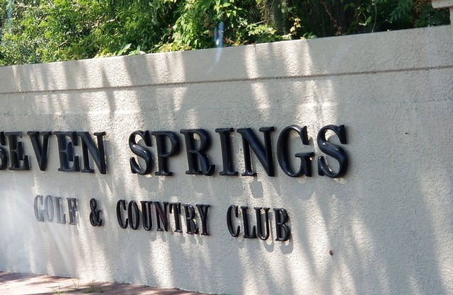 2bd/2ba in Beautiful Seven Springs Golf Villas