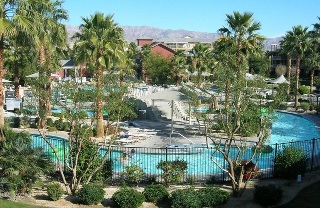 2BR 2Bath #2B1 sleeps 6 Coachella/Stagecoach Resort private shuttle 6miles Indio