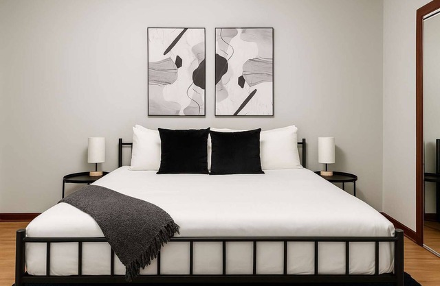 2BR Airy Apt w/Free Parking