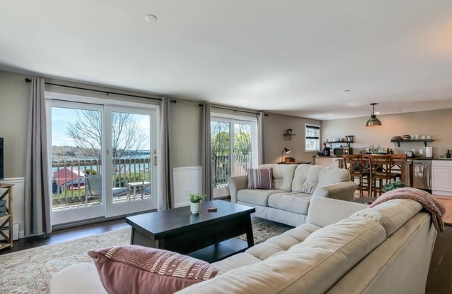 2BR Condo with Ocean Views in Downtown SW Harbor "Seaglass"