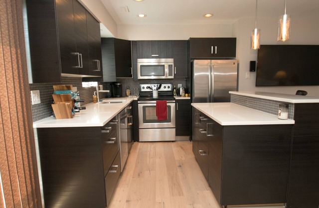 2BR Condo with Parking: Please Read Current Availability