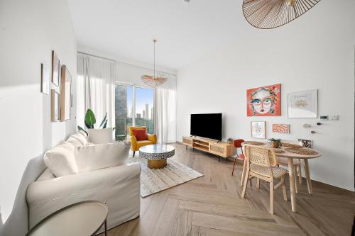 2BR Residence 1 Al Wasl, City View