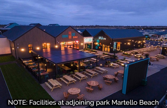 2br-sleeps6-wifi-freeparking-holidaypark