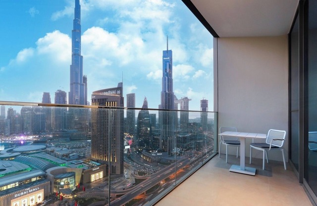 2BR with Burj Khalifa View-Dubai Mall access