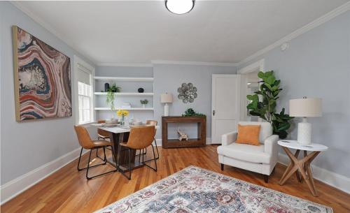 2nd Level Flat in Durham Lakewood Area